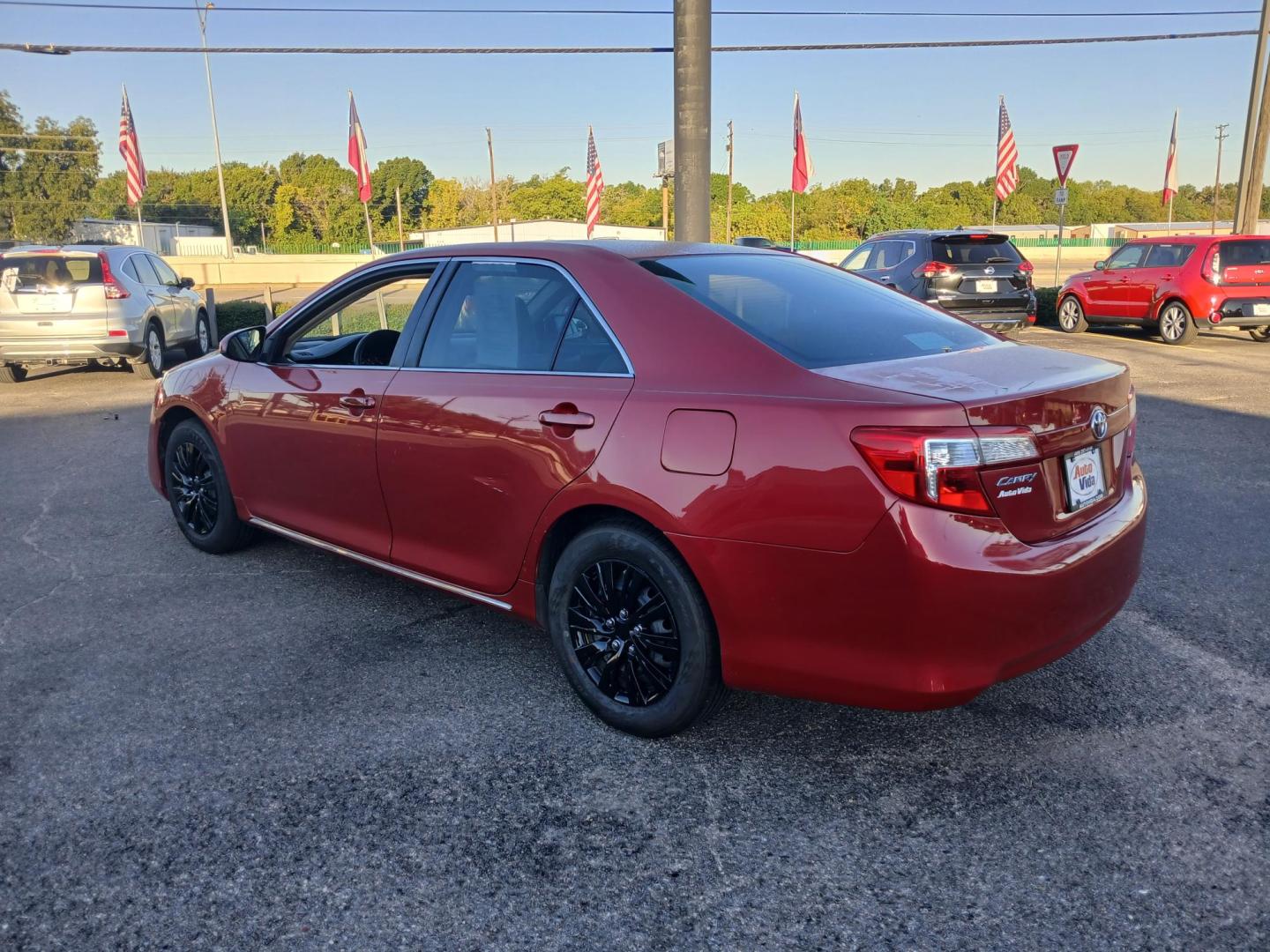 2014 RED Toyota Camry L (4T4BF1FK8ER) with an 2.5L L4 DOHC 16V engine, 6-Speed Automatic transmission, located at 8640 E R L Thornton Fwy, Dallas, TX, 75228, (469) 297-4144, 32.794128, -96.693008 - Photo#1