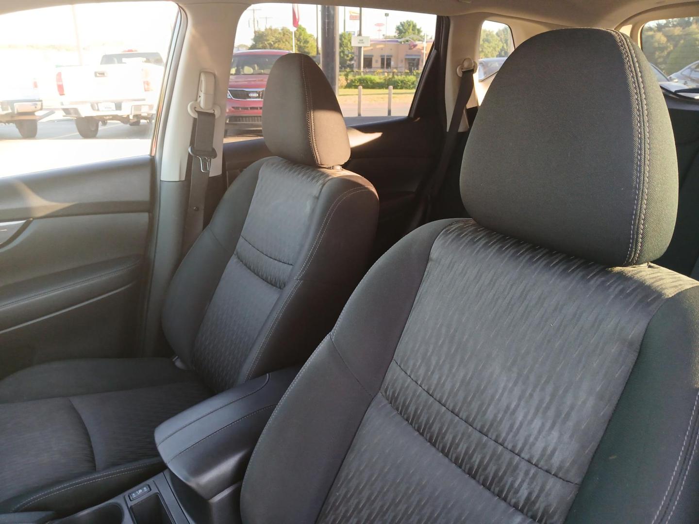 2014 RED Toyota Camry L (4T4BF1FK8ER) with an 2.5L L4 DOHC 16V engine, 6-Speed Automatic transmission, located at 8640 E R L Thornton Fwy, Dallas, TX, 75228, (469) 297-4144, 32.794128, -96.693008 - Photo#3