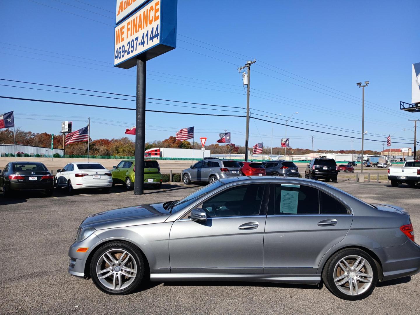 2013 SILVER Mercedes-Benz C-Class C300 4MATIC Sport Sedan (WDDGF8AB4DR) with an 3.0L V6 DOHC 24V engine, 7-Speed Automatic transmission, located at 420 I-35E, Lancaster, TX, 75146, (469) 297-4144, 32.593929, -96.823685 - Photo#1