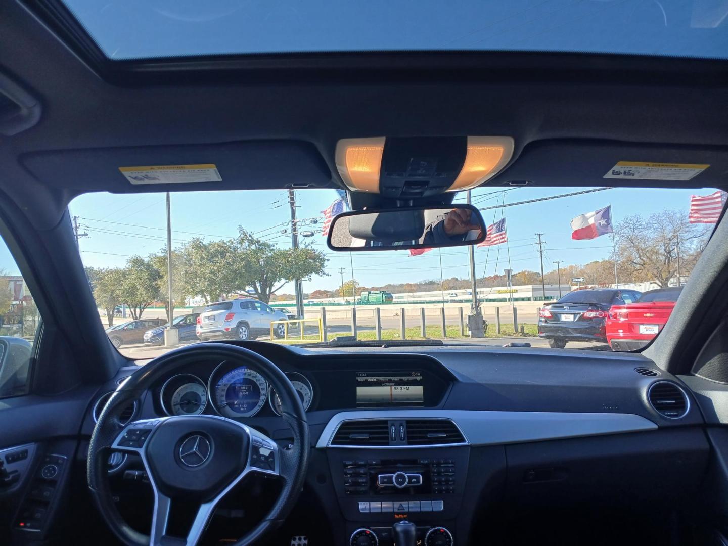 2013 SILVER Mercedes-Benz C-Class C300 4MATIC Sport Sedan (WDDGF8AB4DR) with an 3.0L V6 DOHC 24V engine, 7-Speed Automatic transmission, located at 420 I-35E, Lancaster, TX, 75146, (469) 297-4144, 32.593929, -96.823685 - Photo#3