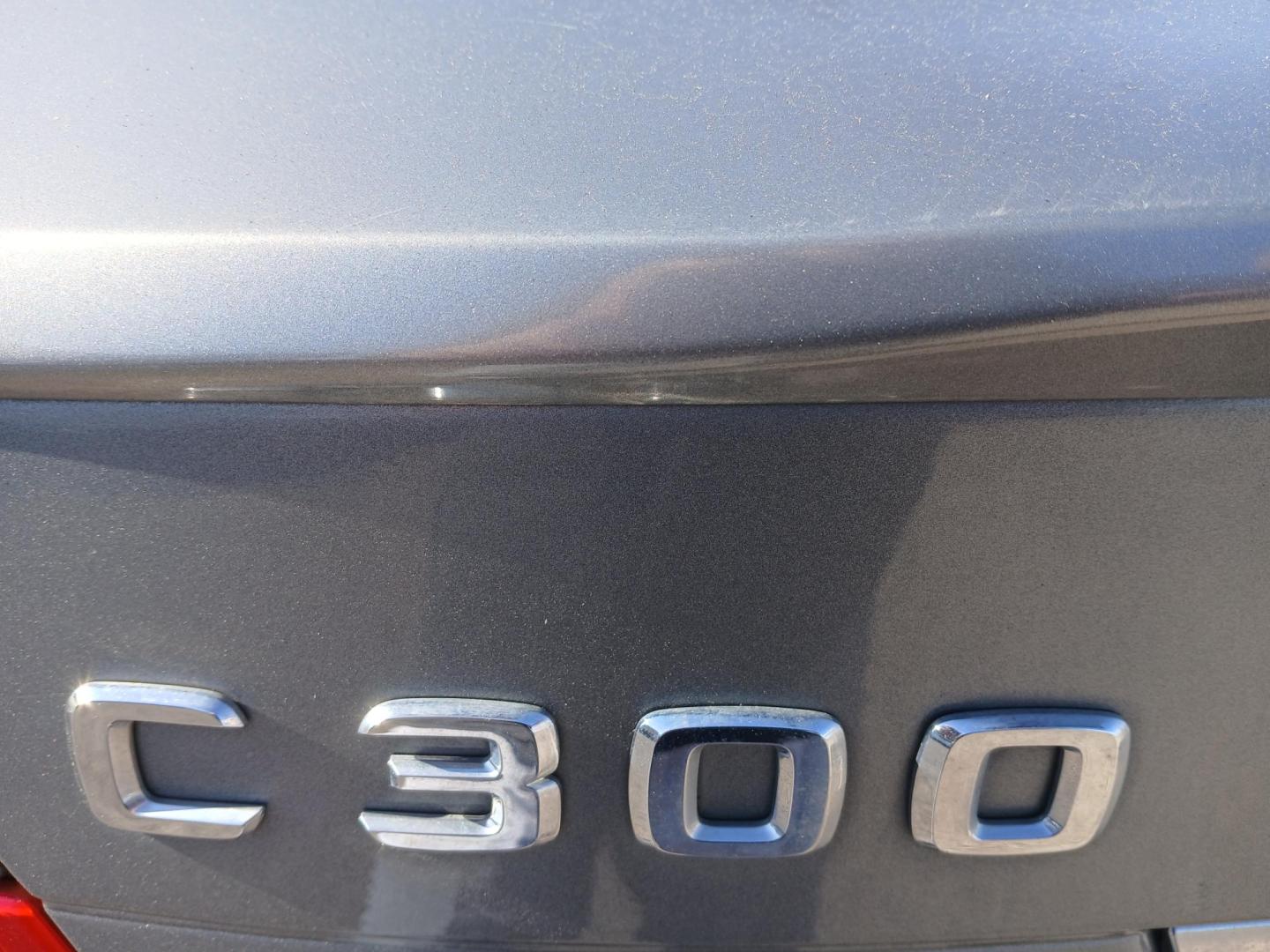 2013 SILVER Mercedes-Benz C-Class C300 4MATIC Sport Sedan (WDDGF8AB4DR) with an 3.0L V6 DOHC 24V engine, 7-Speed Automatic transmission, located at 420 I-35E, Lancaster, TX, 75146, (469) 297-4144, 32.593929, -96.823685 - Photo#5