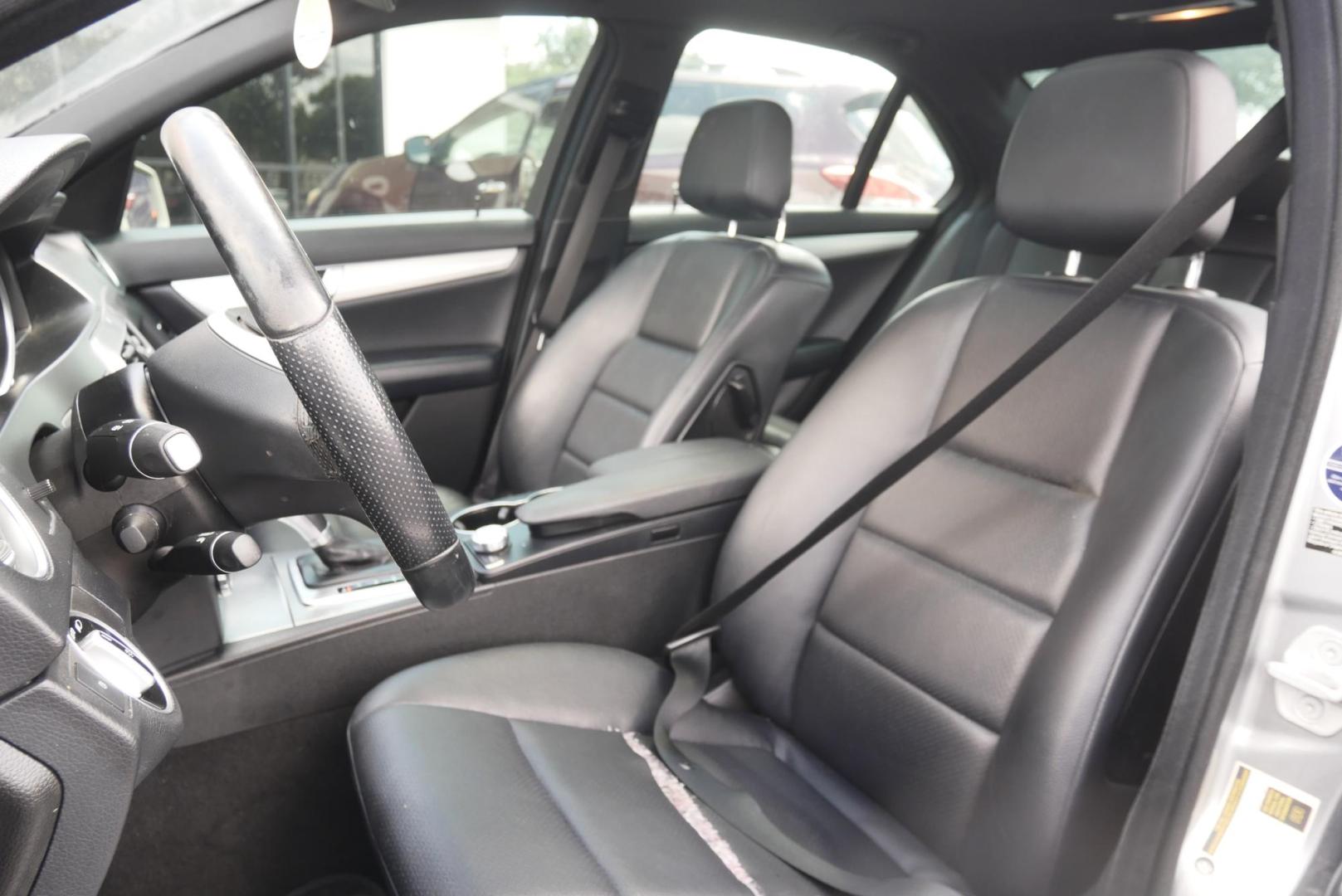 2013 SILVER Mercedes-Benz C-Class C300 4MATIC Sport Sedan (WDDGF8AB4DR) with an 3.0L V6 DOHC 24V engine, 7-Speed Automatic transmission, located at 8640 E R L Thornton Fwy, Dallas, TX, 75228, (469) 297-4144, 32.794128, -96.693008 - Photo#9