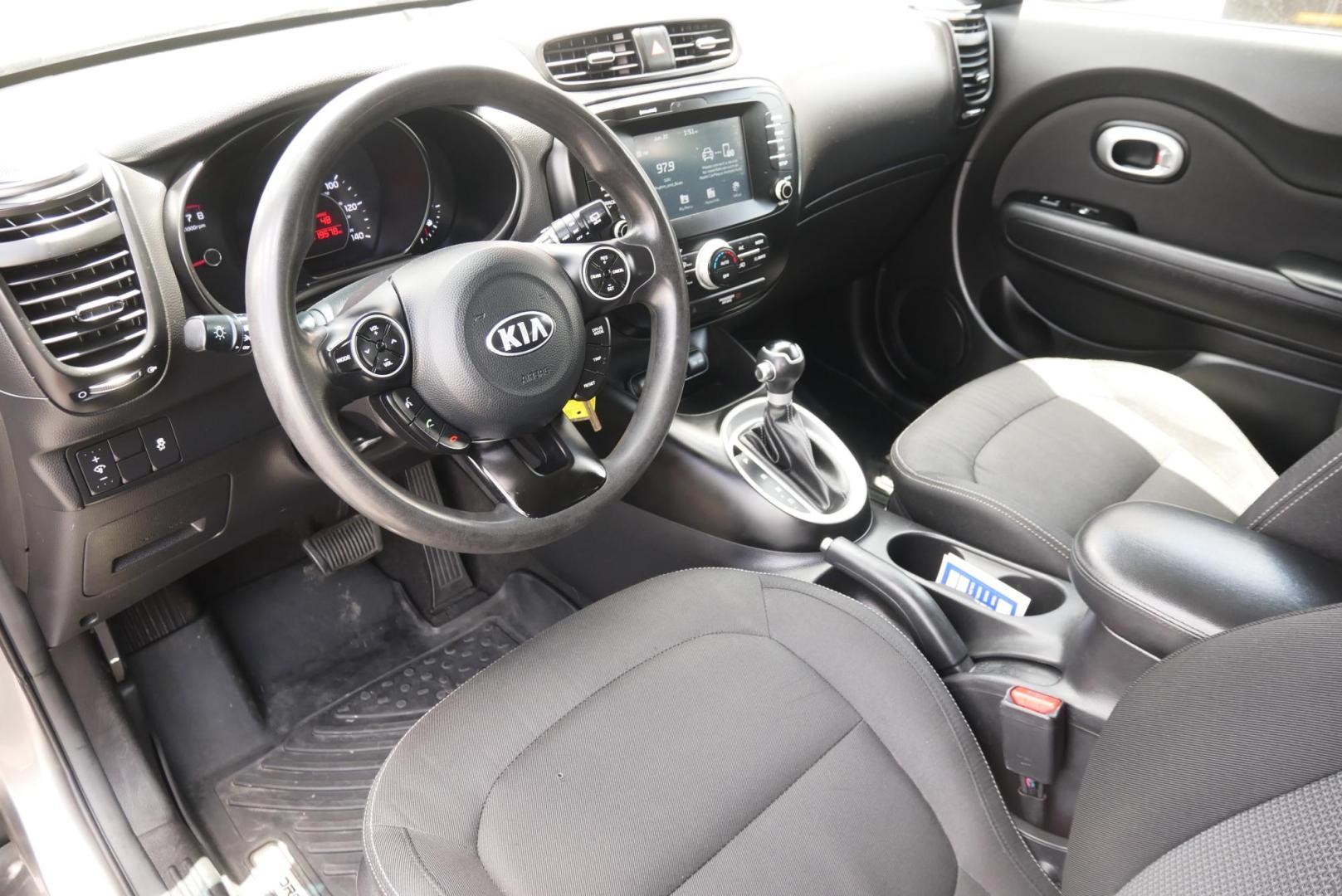 2018 GRAY Kia Soul + (KNDJP3A52J7) with an 2.0L L4 DOHC 16V engine, 6A transmission, located at 8640 E R L Thornton Fwy, Dallas, TX, 75228, (469) 297-4144, 32.794128, -96.693008 - Photo#8