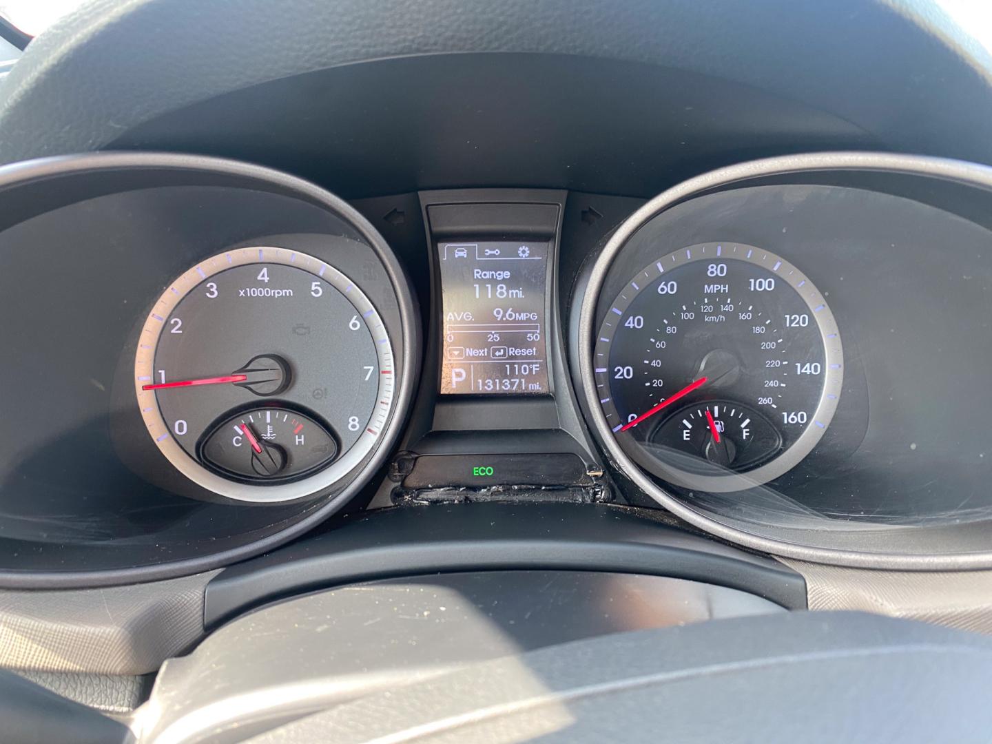 2016 SILVER Hyundai Santa Fe Sport 2.4 FWD (5XYZT3LB9GG) with an 2.4L L4 DOHC 16V engine, 6-Speed Automatic transmission, located at 420 I-35E, Lancaster, TX, 75146, (469) 297-4144, 32.593929, -96.823685 - Photo#11