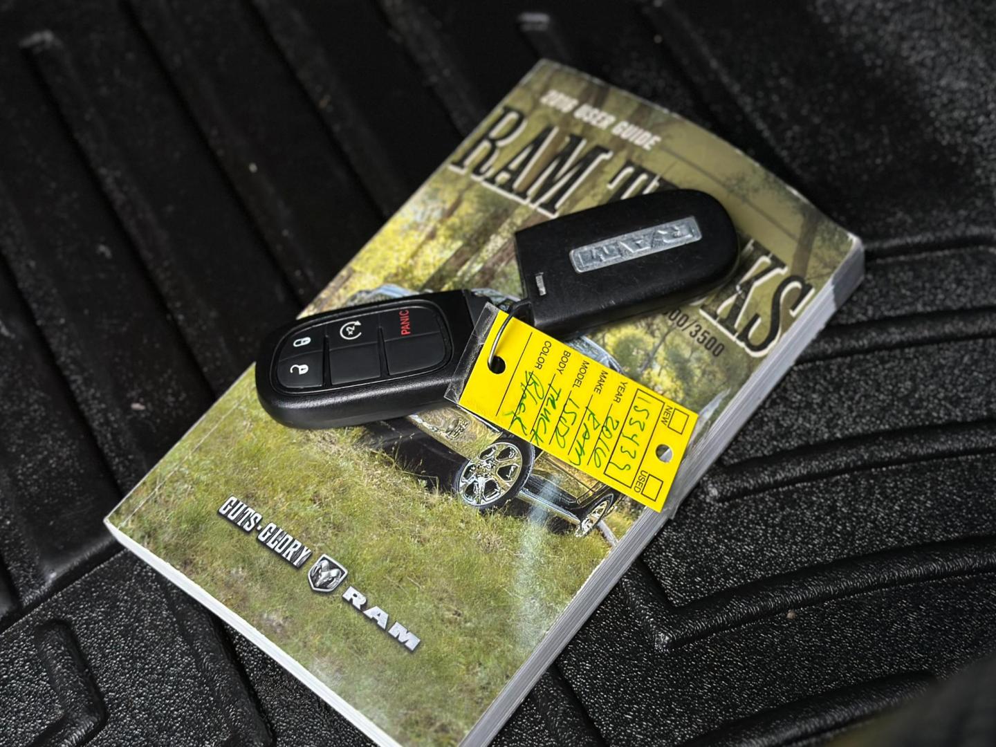 2016 BLACK /BLACK RAM 1500 Sport Crew Cab LWB 4WD (1C6RR7UT5GS) with an 5.7L V8 OHV 16V engine, 6A transmission, located at 8640 E R L Thornton Fwy, Dallas, TX, 75228, (469) 297-4144, 32.794128, -96.693008 - Photo#32