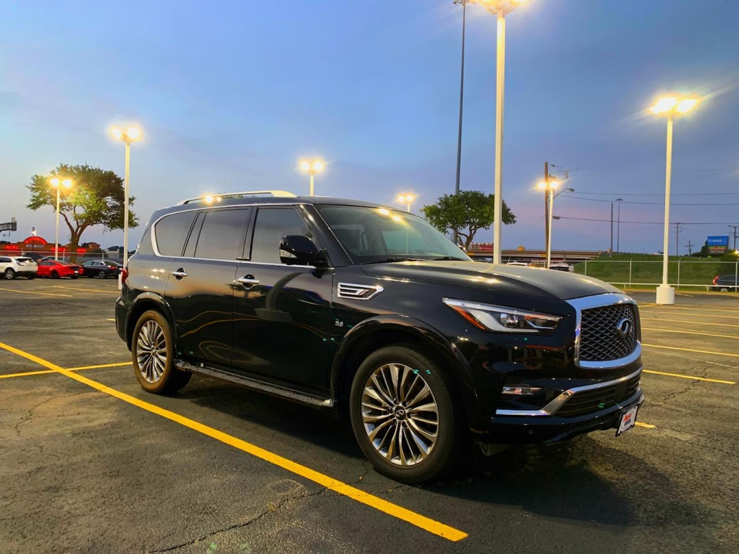 2018 BLACK Infiniti QX80 2WD (JN8AZ2NF5J9) with an 5.6L V8 DOHC 32V engine, 7A transmission, located at 8640 E R L Thornton Fwy, Dallas, TX, 75228, (469) 297-4144, 32.794128, -96.693008 - Photo#36