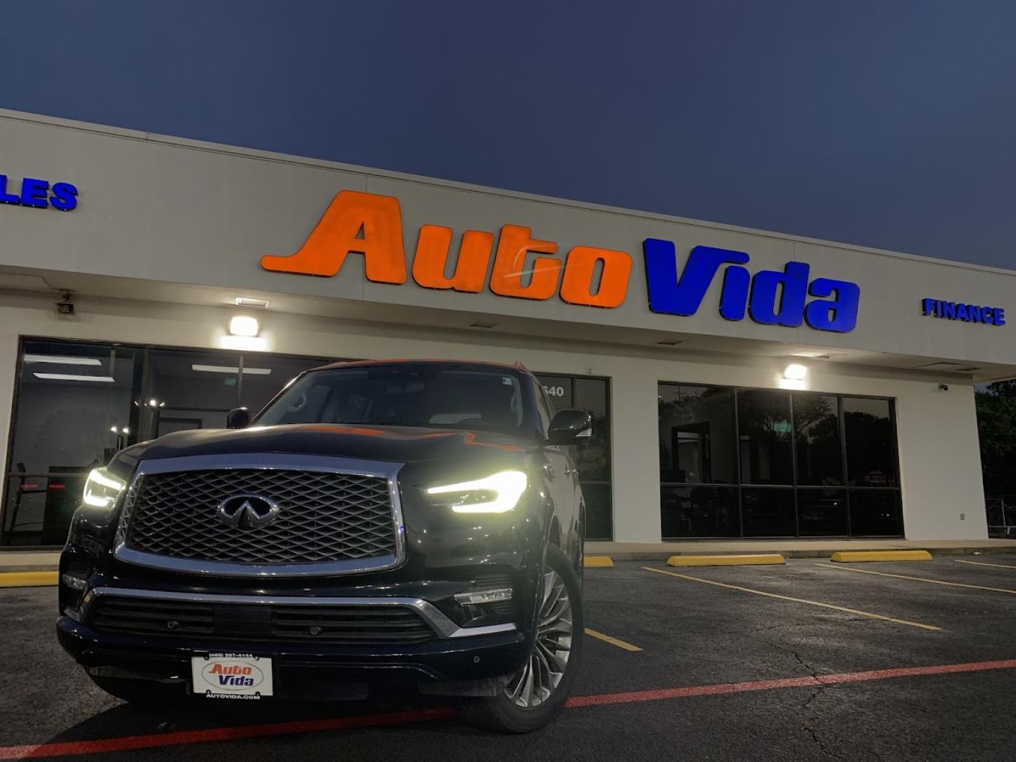2018 BLACK Infiniti QX80 2WD (JN8AZ2NF5J9) with an 5.6L V8 DOHC 32V engine, 7A transmission, located at 8640 E R L Thornton Fwy, Dallas, TX, 75228, (469) 297-4144, 32.794128, -96.693008 - Photo#35
