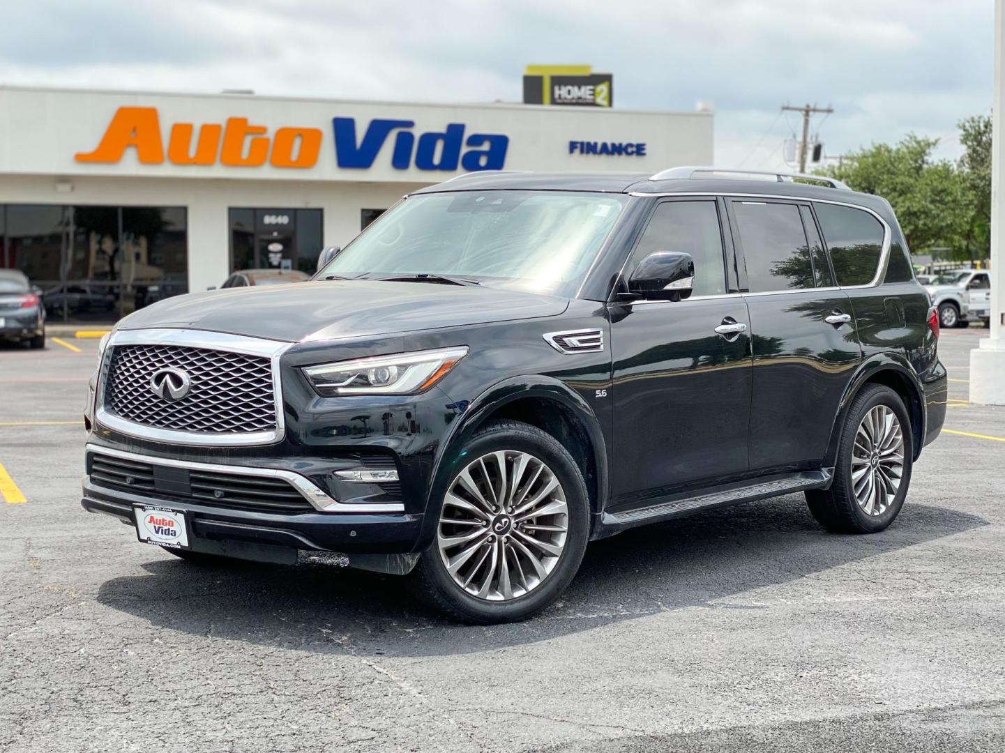 2018 BLACK Infiniti QX80 2WD (JN8AZ2NF5J9) with an 5.6L V8 DOHC 32V engine, 7A transmission, located at 8640 E R L Thornton Fwy, Dallas, TX, 75228, (469) 297-4144, 32.794128, -96.693008 - Photo#6