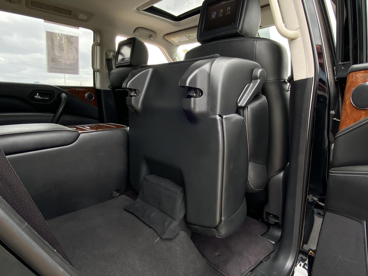 2018 BLACK Infiniti QX80 2WD (JN8AZ2NF5J9) with an 5.6L V8 DOHC 32V engine, 7A transmission, located at 8640 E R L Thornton Fwy, Dallas, TX, 75228, (469) 297-4144, 32.794128, -96.693008 - Photo#17