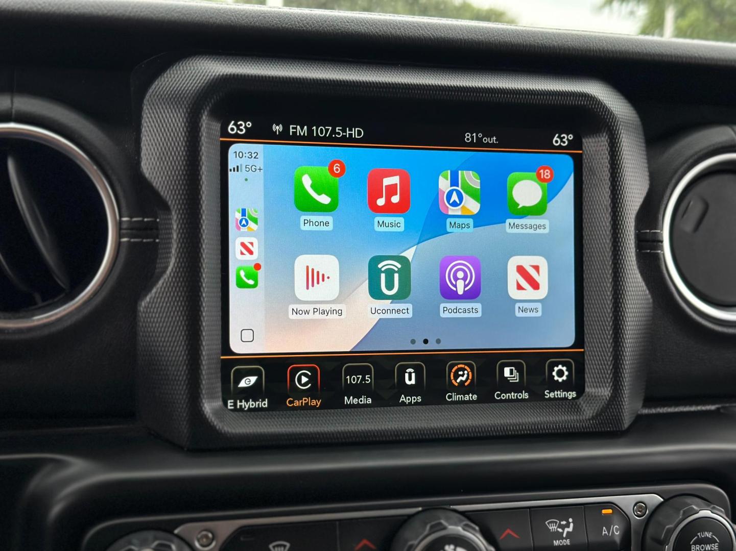 2021 GRAY Jeep Wrangler Unlimited Sahara 4XE (1C4JJXP60MW) with an 2.0L L4 DOHC 16V HYBRID engine, 8A transmission, located at 8640 E R L Thornton Fwy, Dallas, TX, 75228, (469) 297-4144, 32.794128, -96.693008 - Photo#25