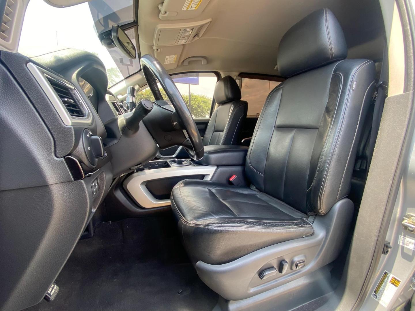 2017 SILVER Nissan Titan S Crew Cab 2WD (1N6AA1E68HN) with an 5.6L V8 DOHC 32V engine, 6A transmission, located at 8640 E R L Thornton Fwy, Dallas, TX, 75228, (469) 297-4144, 32.794128, -96.693008 - Photo#11