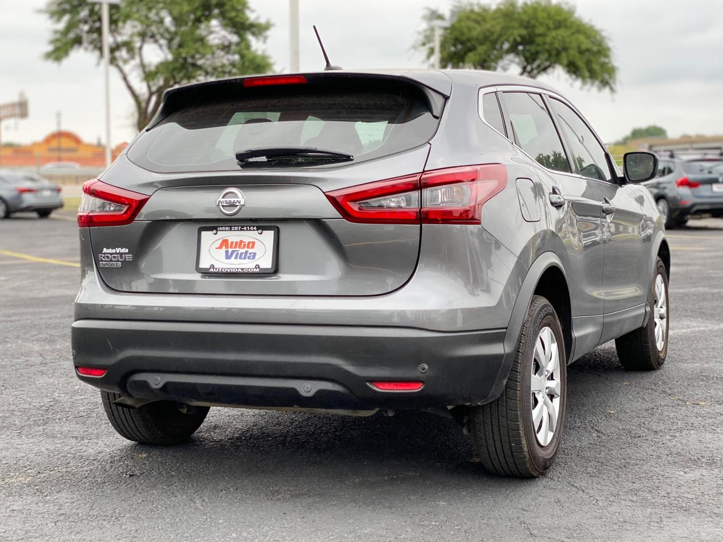 2020 GRAY Nissan Rogue Sport S (JN1BJ1CV7LW) with an 2.0L L4 DOHC 16V engine, CVT transmission, located at 8640 E R L Thornton Fwy, Dallas, TX, 75228, (469) 297-4144, 32.794128, -96.693008 - Photo#4