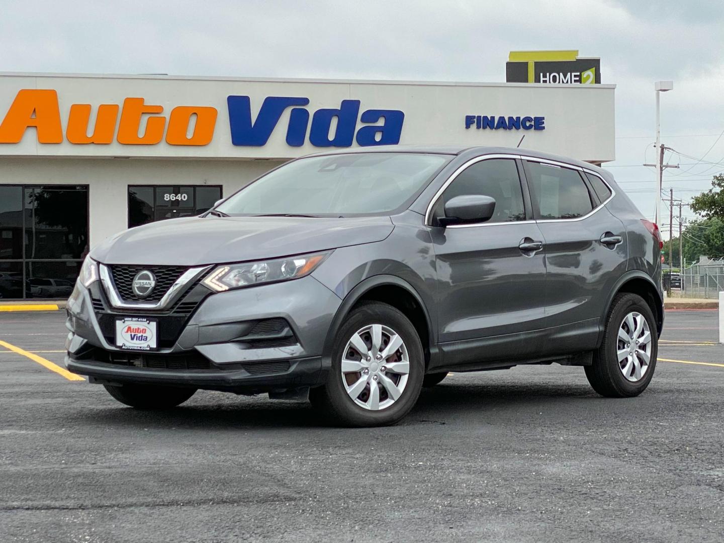 2020 GRAY Nissan Rogue Sport S (JN1BJ1CV7LW) with an 2.0L L4 DOHC 16V engine, CVT transmission, located at 8640 E R L Thornton Fwy, Dallas, TX, 75228, (469) 297-4144, 32.794128, -96.693008 - Photo#8