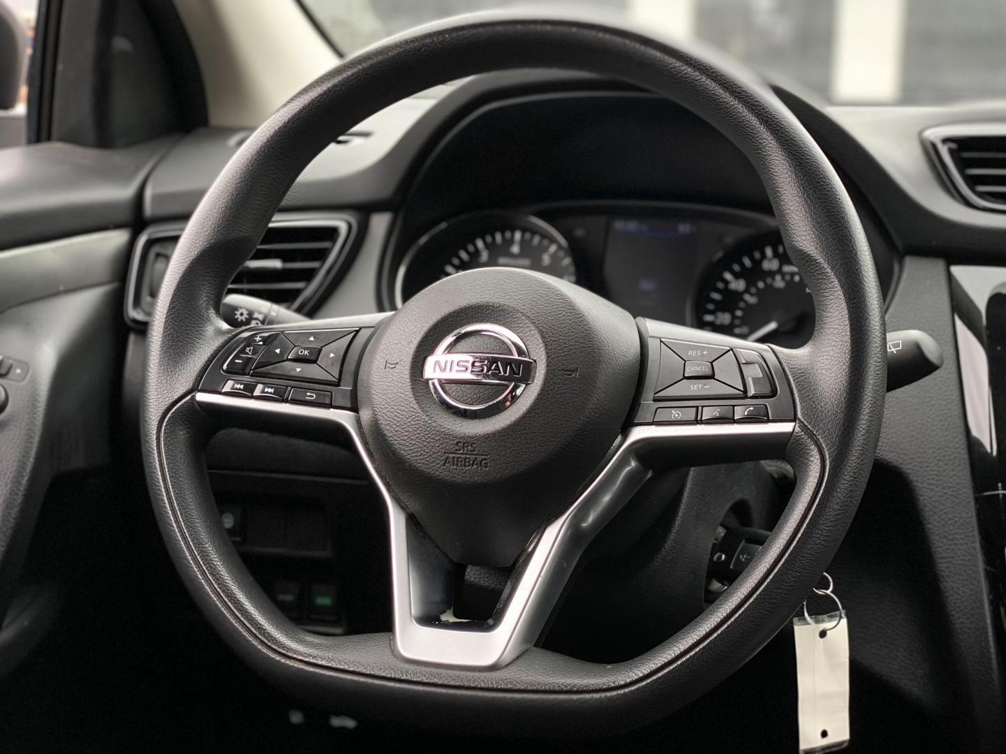 2020 GRAY Nissan Rogue Sport S (JN1BJ1CV7LW) with an 2.0L L4 DOHC 16V engine, CVT transmission, located at 8640 E R L Thornton Fwy, Dallas, TX, 75228, (469) 297-4144, 32.794128, -96.693008 - Photo#17