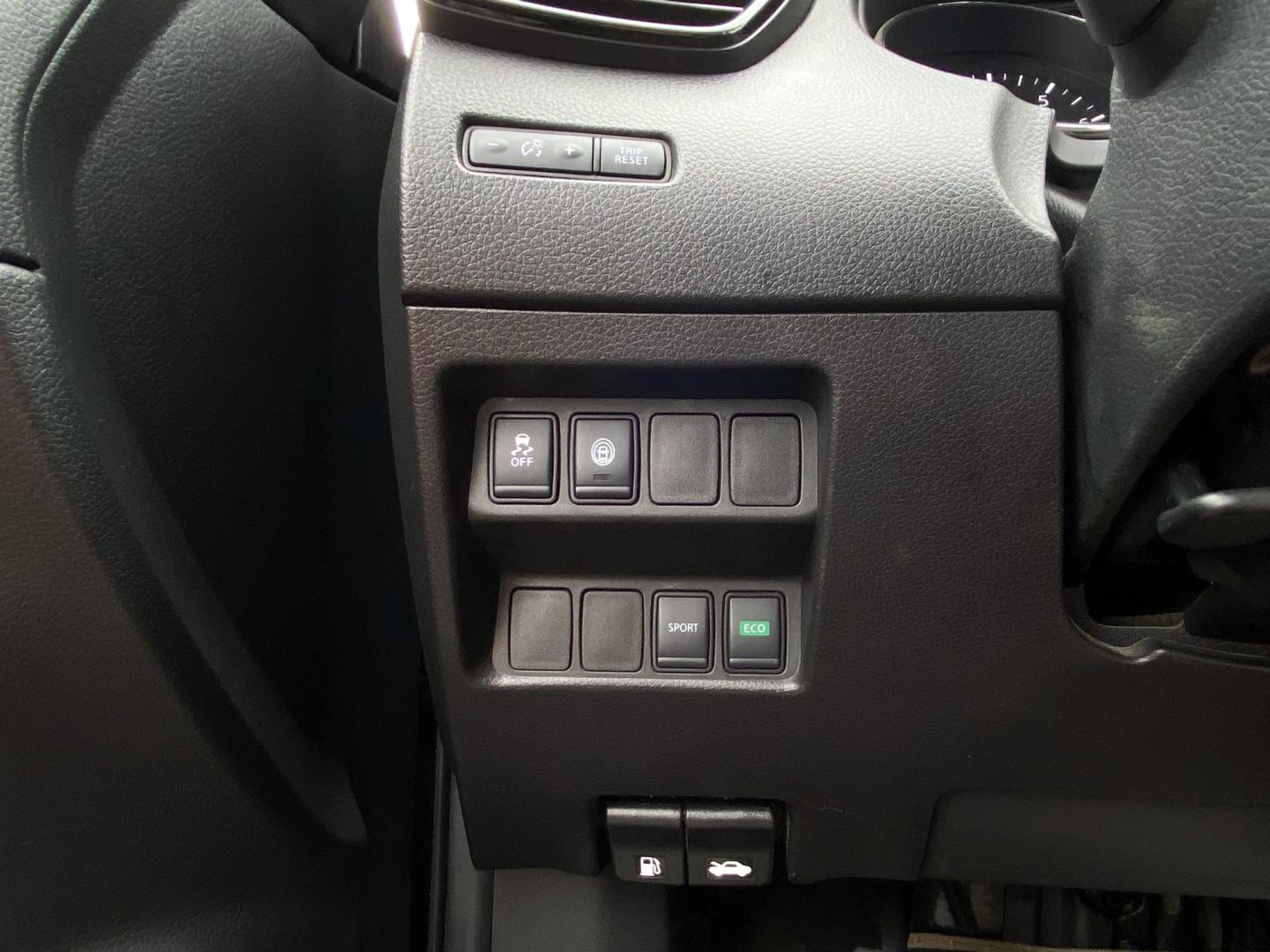 2020 GRAY Nissan Rogue Sport S (JN1BJ1CV7LW) with an 2.0L L4 DOHC 16V engine, CVT transmission, located at 8640 E R L Thornton Fwy, Dallas, TX, 75228, (469) 297-4144, 32.794128, -96.693008 - Photo#22