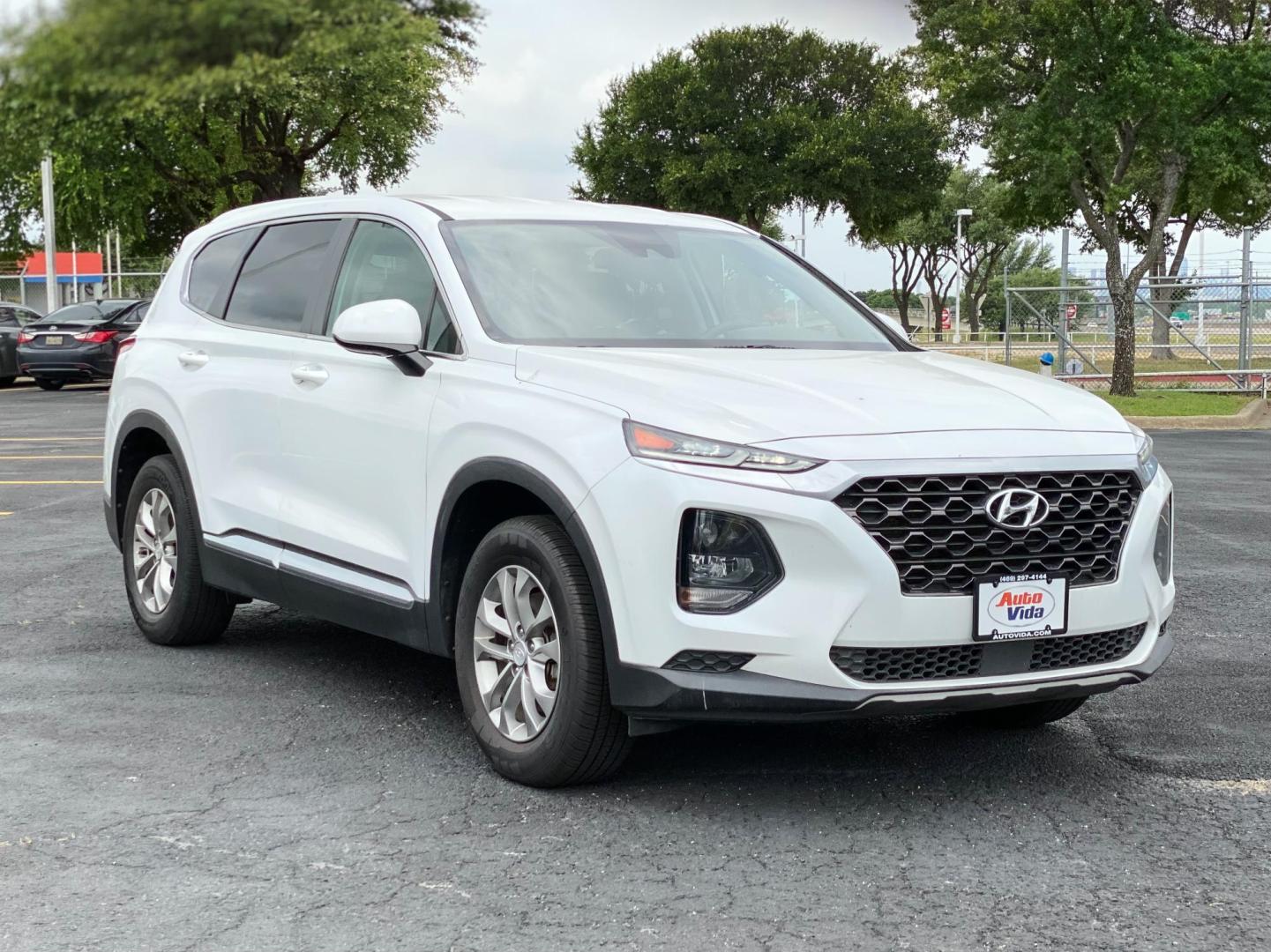 2020 WHITE Hyundai Santa Fe SE 2.4 (5NMS23AD1LH) with an 2.4L L4 DOHC 16V engine, 8A transmission, located at 8640 E R L Thornton Fwy, Dallas, TX, 75228, (469) 297-4144, 32.794128, -96.693008 - Photo#2