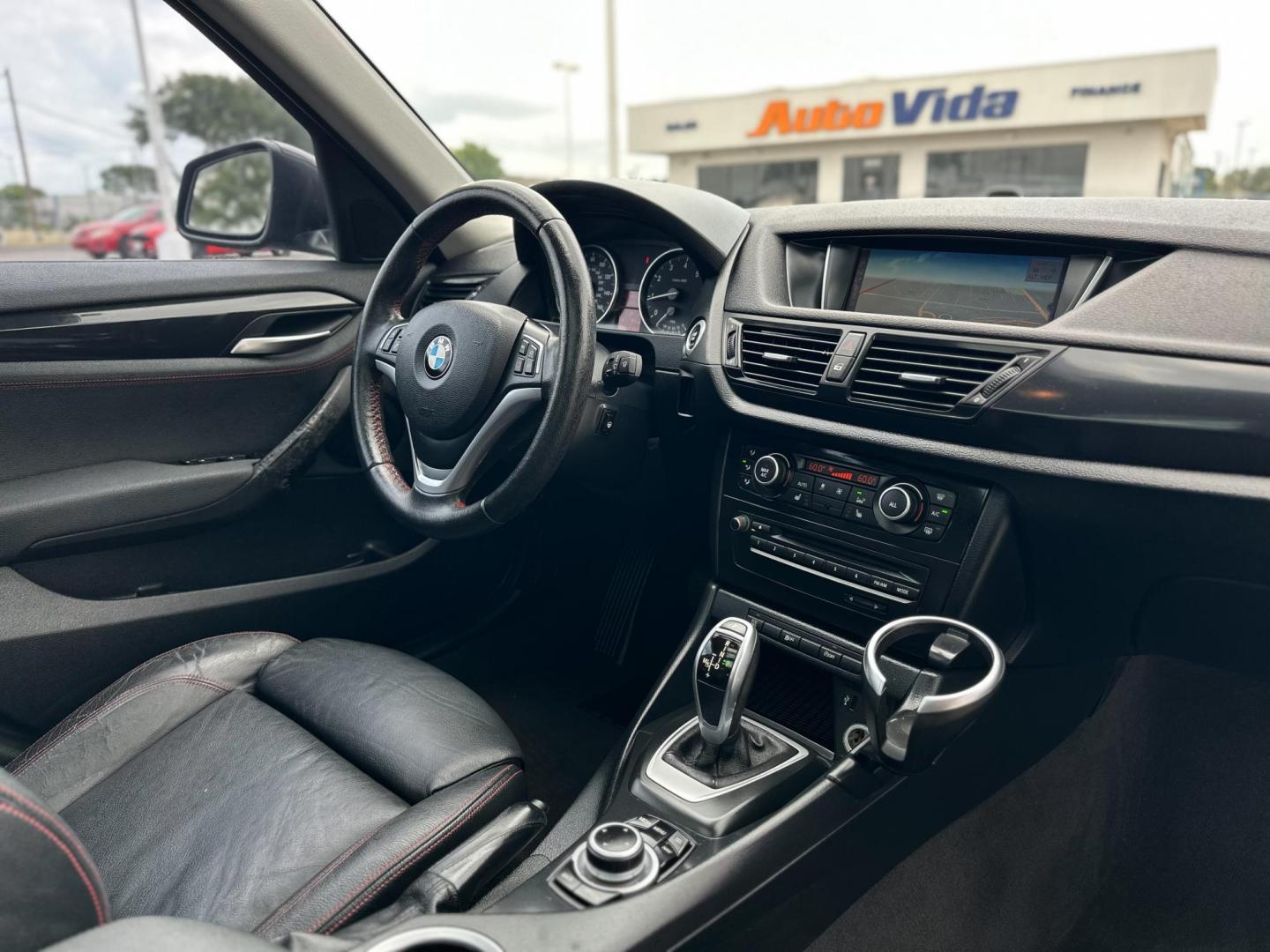 2013 GRAY BMW X1 sDrive28i (WBAVM1C52DV) with an 2.0L L4 DOHC 16V engine, 8-Speed Automatic transmission, located at 8640 E R L Thornton Fwy, Dallas, TX, 75228, (469) 297-4144, 32.794128, -96.693008 - Photo#10