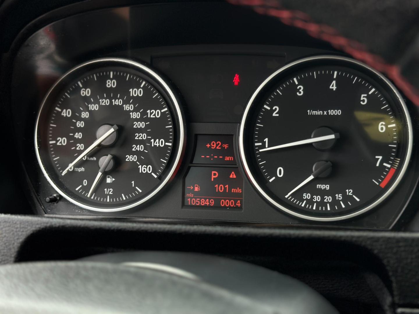 2013 GRAY BMW X1 sDrive28i (WBAVM1C52DV) with an 2.0L L4 DOHC 16V engine, 8-Speed Automatic transmission, located at 8640 E R L Thornton Fwy, Dallas, TX, 75228, (469) 297-4144, 32.794128, -96.693008 - Photo#22