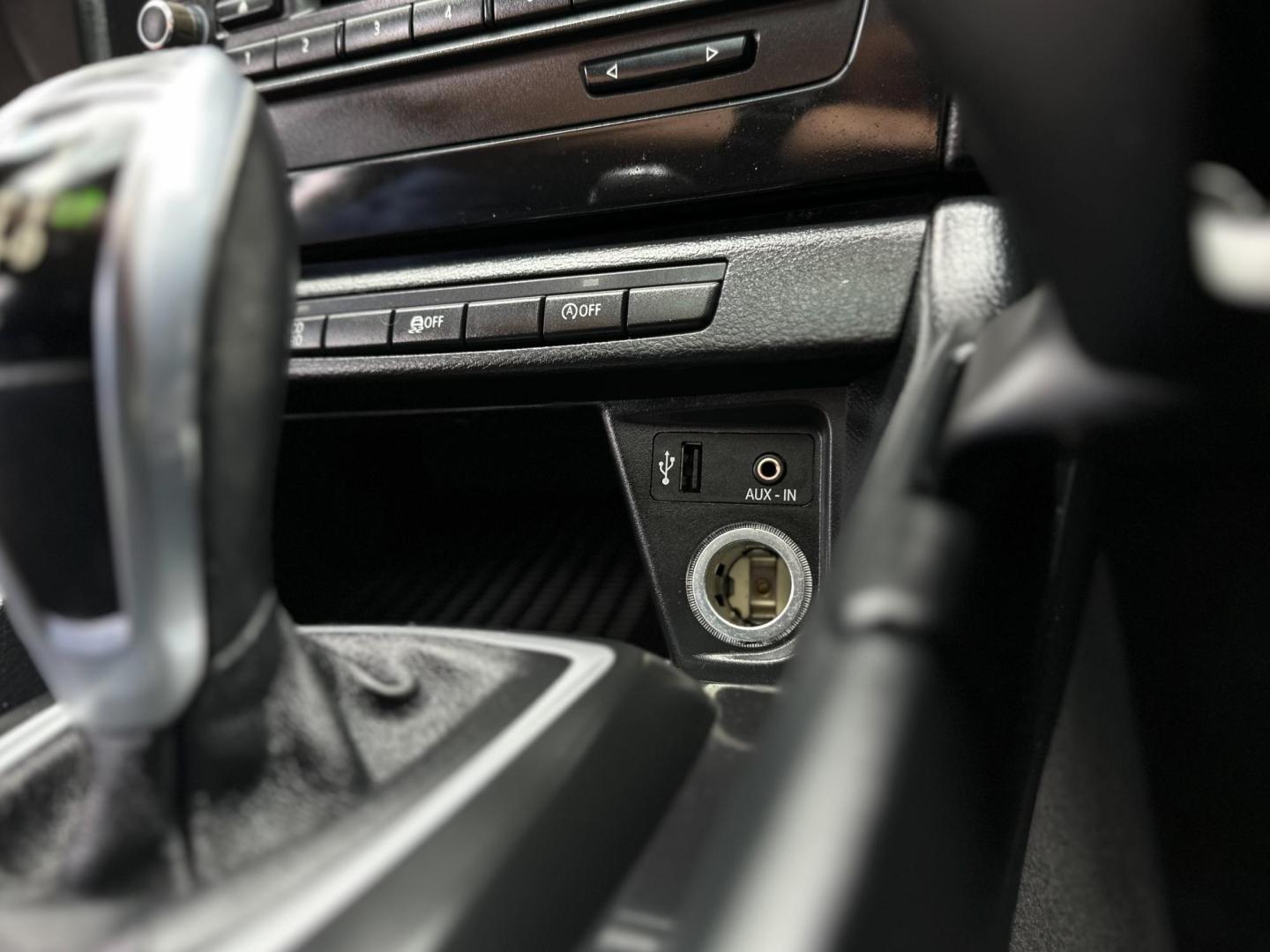 2013 GRAY BMW X1 sDrive28i (WBAVM1C52DV) with an 2.0L L4 DOHC 16V engine, 8-Speed Automatic transmission, located at 8640 E R L Thornton Fwy, Dallas, TX, 75228, (469) 297-4144, 32.794128, -96.693008 - Photo#23
