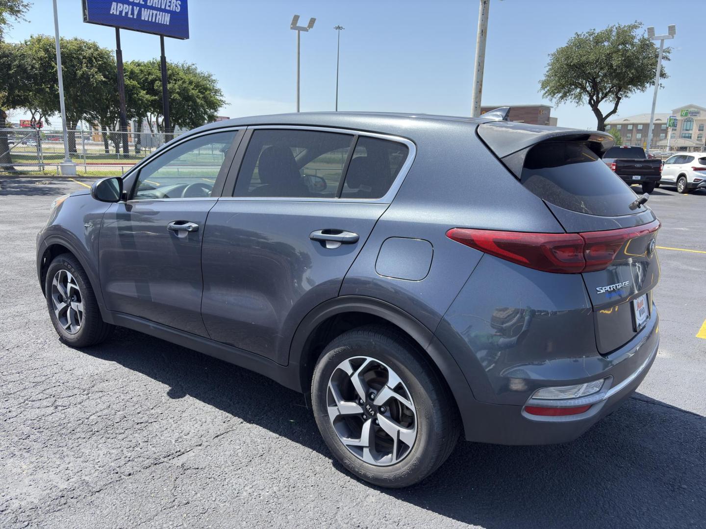 2020 GRAY Kia Sportage LX AWD (KNDPMCAC8L7) with an 2.4L V6 DOHC 24V engine, 6A transmission, located at 8640 E R L Thornton Fwy, Dallas, TX, 75228, (469) 297-4144, 32.794128, -96.693008 - Photo#6