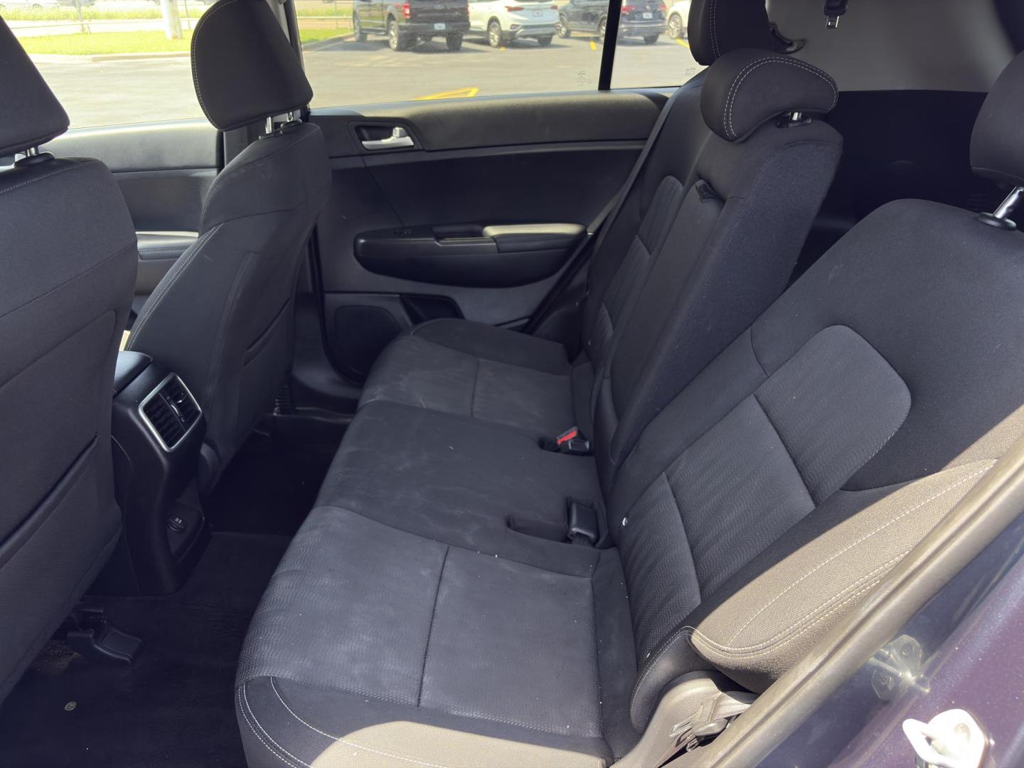 2020 GRAY Kia Sportage LX AWD (KNDPMCAC8L7) with an 2.4L V6 DOHC 24V engine, 6A transmission, located at 8640 E R L Thornton Fwy, Dallas, TX, 75228, (469) 297-4144, 32.794128, -96.693008 - Photo#8