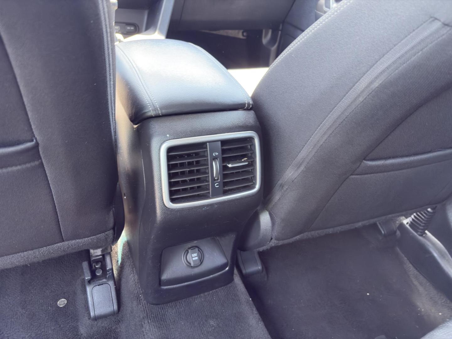 2020 GRAY Kia Sportage LX AWD (KNDPMCAC8L7) with an 2.4L V6 DOHC 24V engine, 6A transmission, located at 8640 E R L Thornton Fwy, Dallas, TX, 75228, (469) 297-4144, 32.794128, -96.693008 - Photo#10