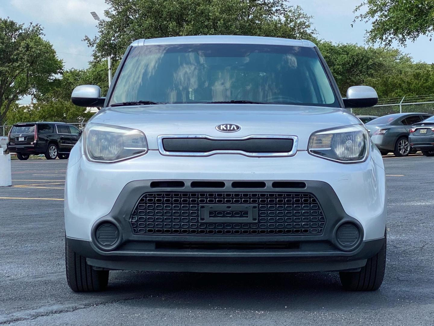 2015 SILVER Kia Soul Base (KNDJN2A26F7) with an 1.6L L4 DOHC 16V engine, located at 8640 E R L Thornton Fwy, Dallas, TX, 75228, (469) 297-4144, 32.794128, -96.693008 - Photo#1