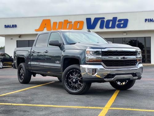 2018 Chevrolet Silverado 1500 CREW CAB PICKUP 4-DR