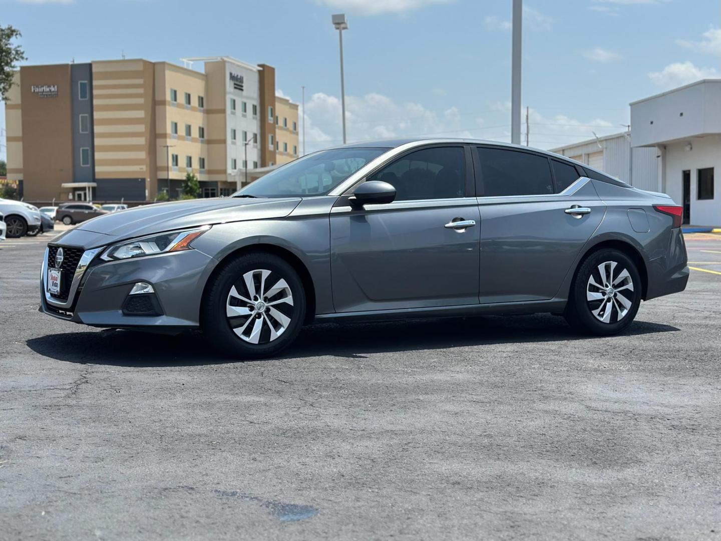 2020 GRAY Nissan Altima 2.5 S (1N4BL4BV6LC) with an 2.5L L4 DOHC 16V engine, CVT transmission, located at 8640 E R L Thornton Fwy, Dallas, TX, 75228, (469) 297-4144, 32.794128, -96.693008 - Photo#1