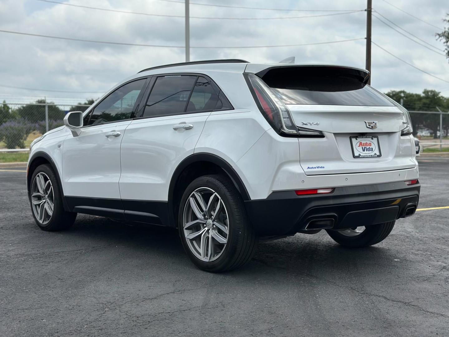 2020 WHITE Cadillac XT4 Sport (1GYFZER40LF) with an 2.0L L4 DOHC 16V engine, 9A transmission, located at 8640 E R L Thornton Fwy, Dallas, TX, 75228, (469) 297-4144, 32.794128, -96.693008 - Photo#6