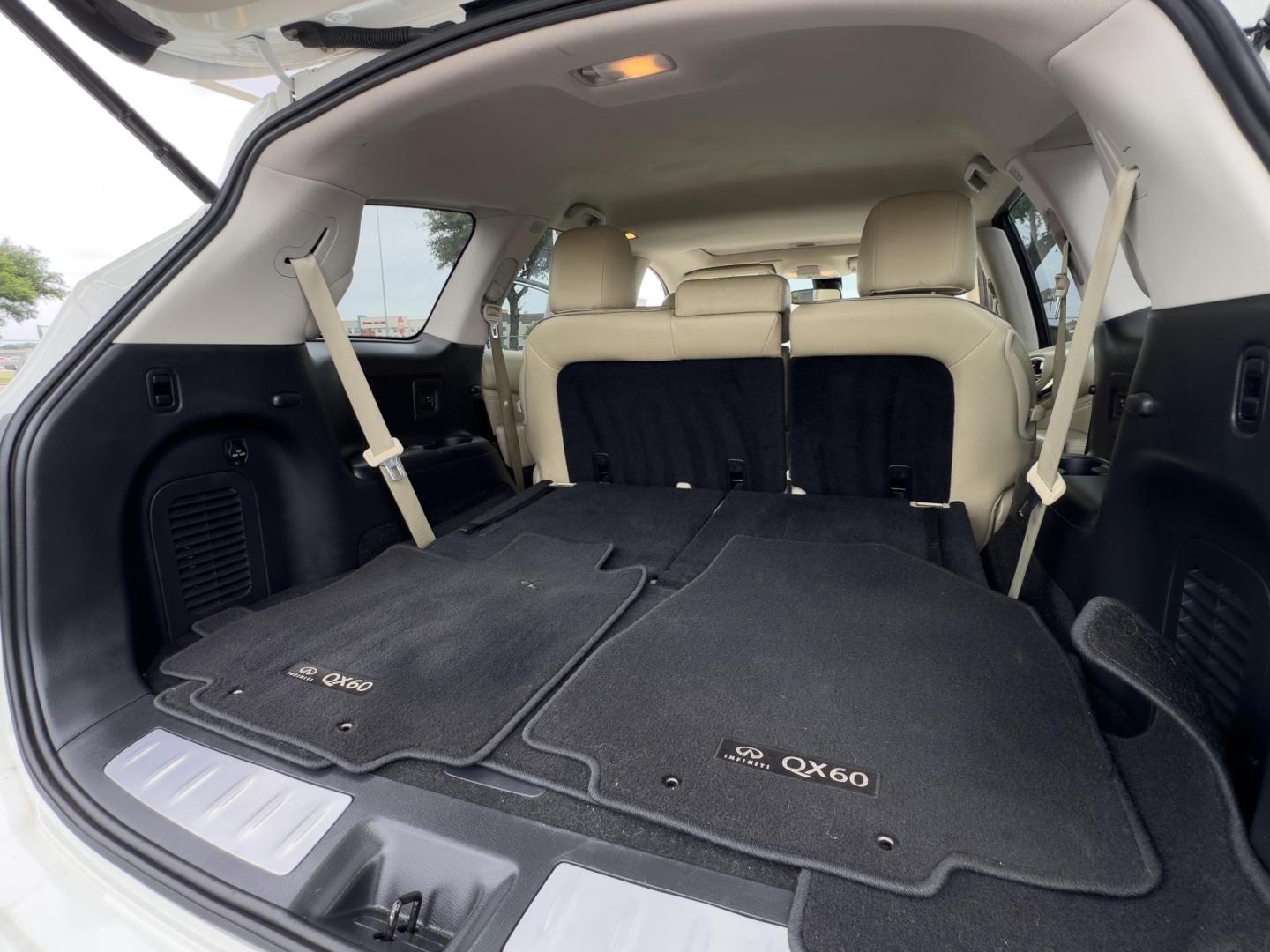 2018 WHITE Infiniti QX60 Base AWD (5N1DL0MM2JC) with an 3.5L V6 DOHC 24V engine, CVT transmission, located at 8640 E R L Thornton Fwy, Dallas, TX, 75228, (469) 297-4144, 32.794128, -96.693008 - Photo#29