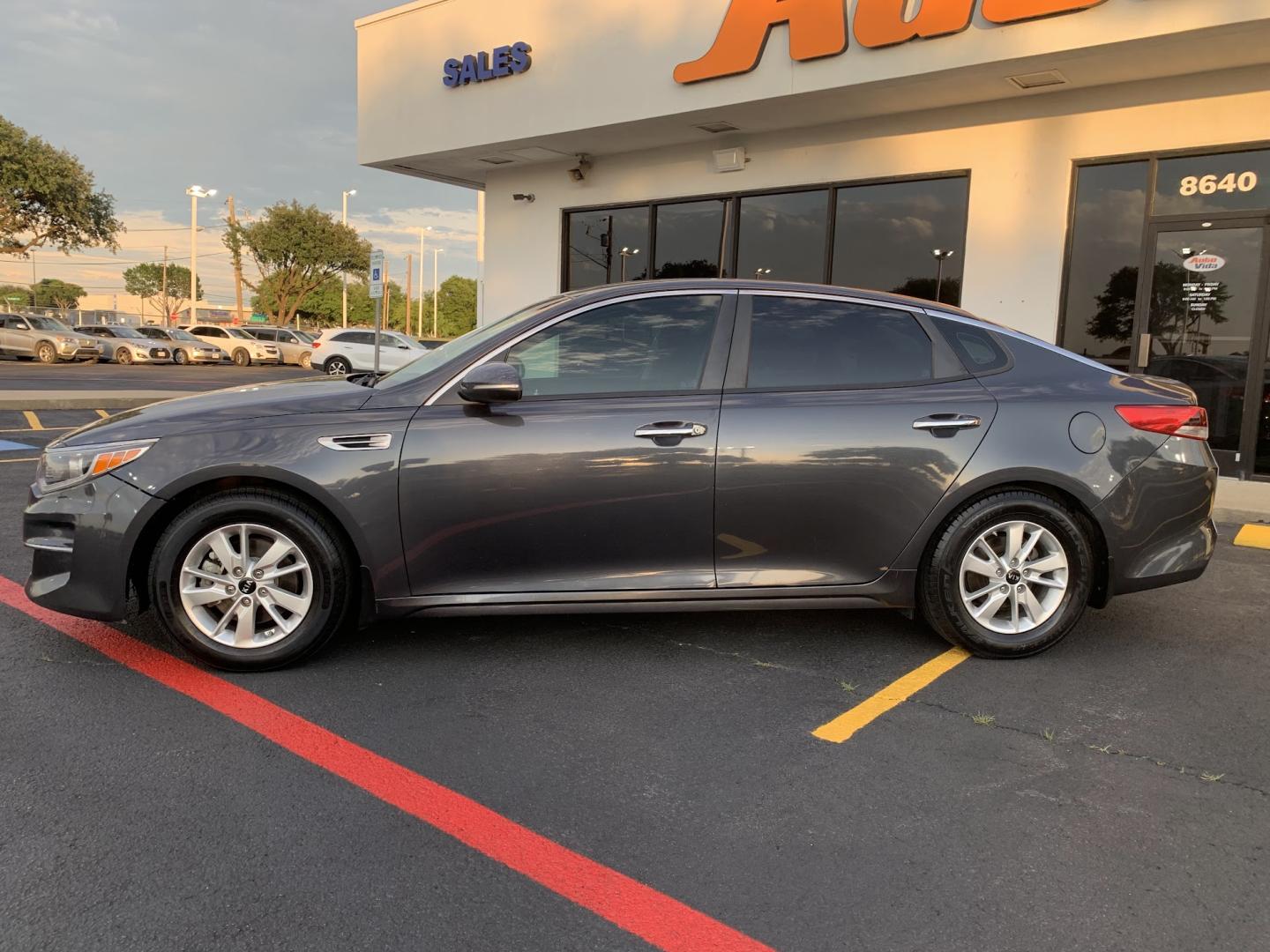 2018 GRAY Kia Optima LX (KNAGT4L31J5) with an 2.4L L4 DOHC 16V engine, 6A transmission, located at 8640 E R L Thornton Fwy, Dallas, TX, 75228, (469) 297-4144, 32.794128, -96.693008 - Photo#1