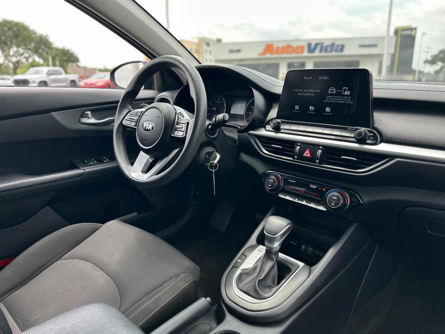 2019 BLUE Kia Forte LX 6A (3KPF24AD7KE) with an 2.0L L4 DOHC 16V engine, 6A transmission, located at 8640 E R L Thornton Fwy, Dallas, TX, 75228, (469) 297-4144, 32.794128, -96.693008 - Photo#15