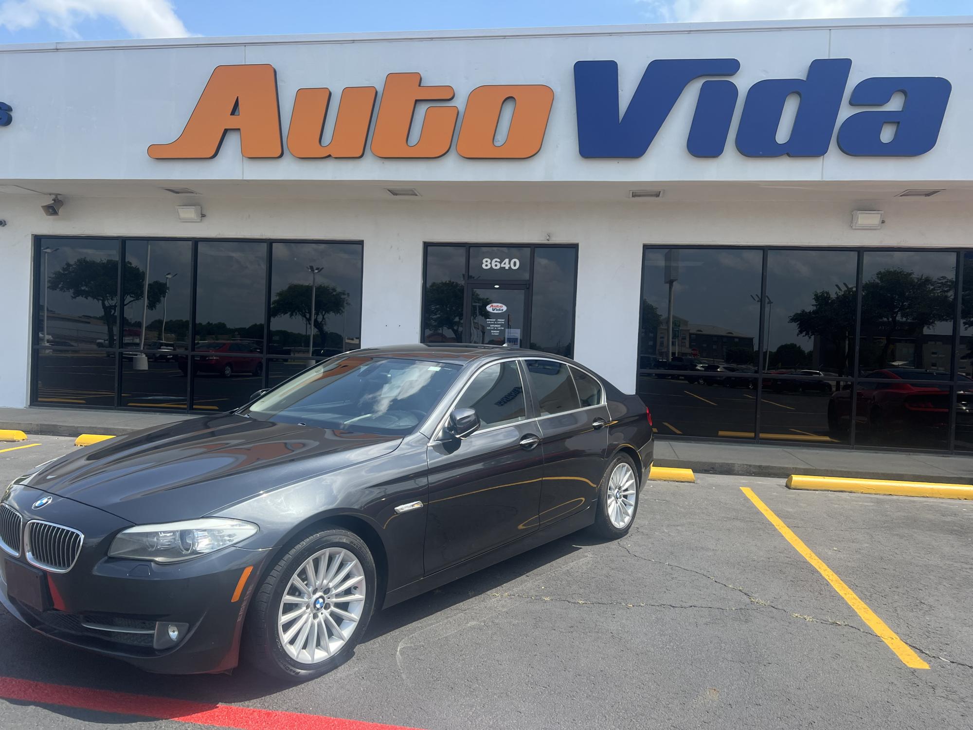photo of 2012 BMW 5-Series 535i