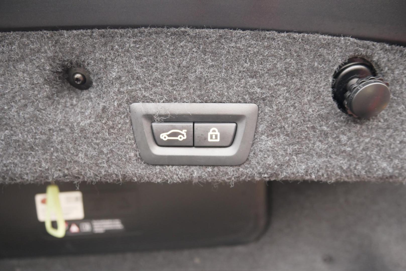 2012 BLACK BMW 5-Series 535i (WBAFR7C51CC) with an 3.0L L6 DOHC 24V engine, located at 8640 E R L Thornton Fwy, Dallas, TX, 75228, (469) 297-4144, 32.794128, -96.693008 - Photo#22