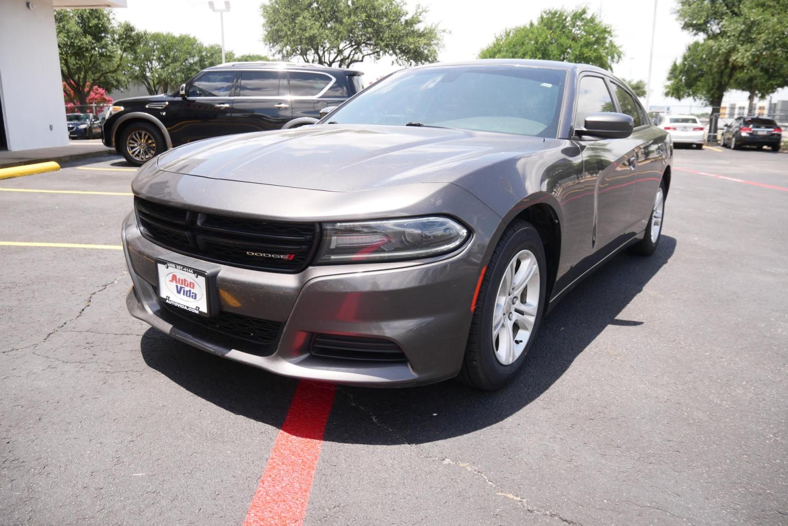 2020 GRAY Dodge Charger SXT (2C3CDXBG0LH) with an 3.6L V6 DOHC 24V engine, 8A transmission, located at 8640 E R L Thornton Fwy, Dallas, TX, 75228, (469) 297-4144, 32.794128, -96.693008 - Photo#6