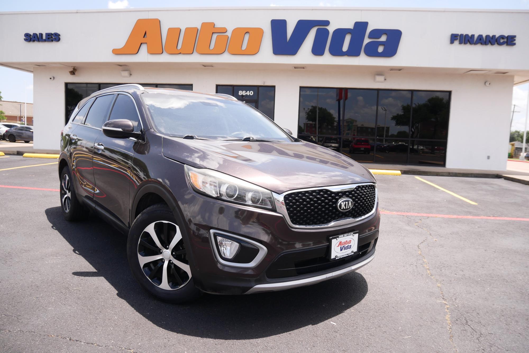 photo of 2017 Kia Sorento EX 2WD