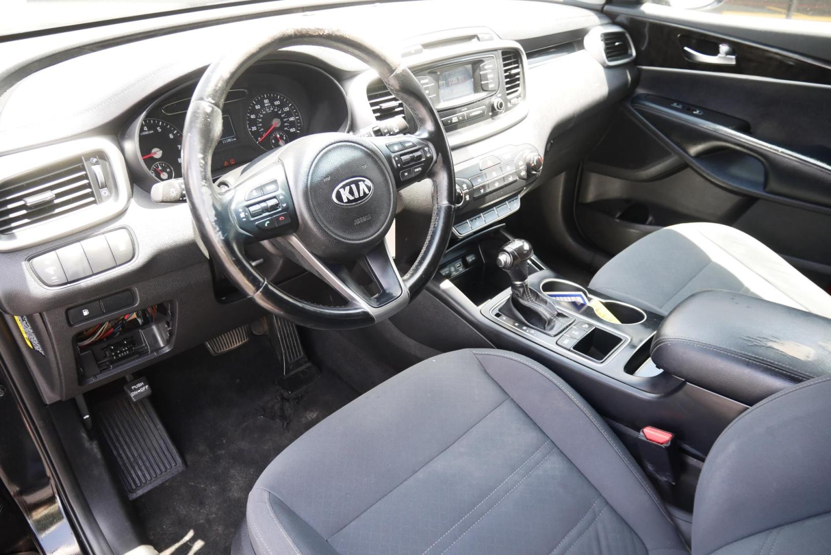 2019 BROWN Kia Sorento LX 2WD (5XYPG4A36KG) with an 2.4L L4 DOHC 16V engine, 6A transmission, located at 8640 E R L Thornton Fwy, Dallas, TX, 75228, (469) 297-4144, 32.794128, -96.693008 - Photo#8