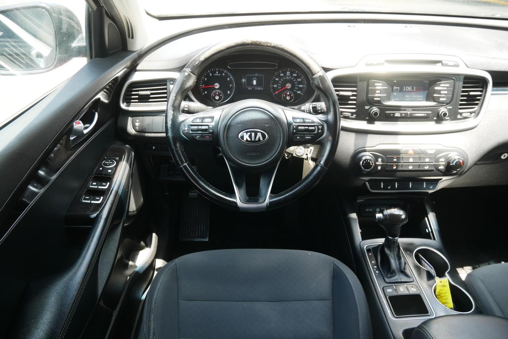 2019 BROWN Kia Sorento LX 2WD (5XYPG4A36KG) with an 2.4L L4 DOHC 16V engine, 6A transmission, located at 8640 E R L Thornton Fwy, Dallas, TX, 75228, (469) 297-4144, 32.794128, -96.693008 - Photo#16