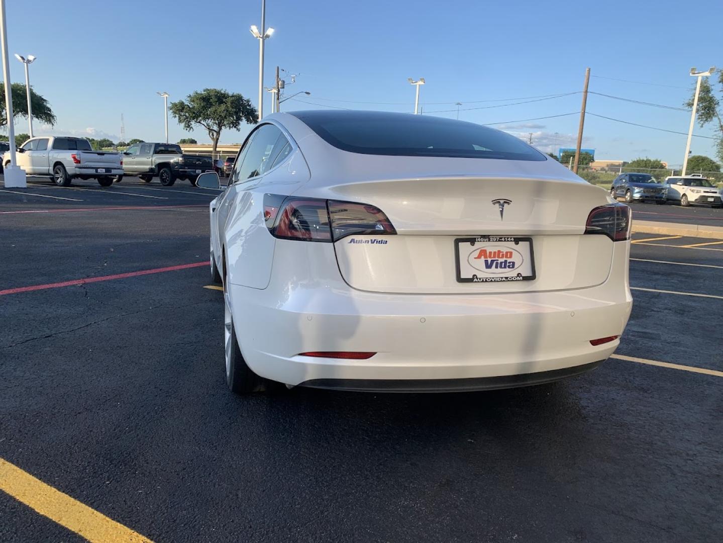 2019 WHITE Tesla Model 3 Base (5YJ3E1EA4KF) with an ELECTRIC engine, 1A transmission, located at 8640 E R L Thornton Fwy, Dallas, TX, 75228, (469) 297-4144, 32.794128, -96.693008 - Photo#3
