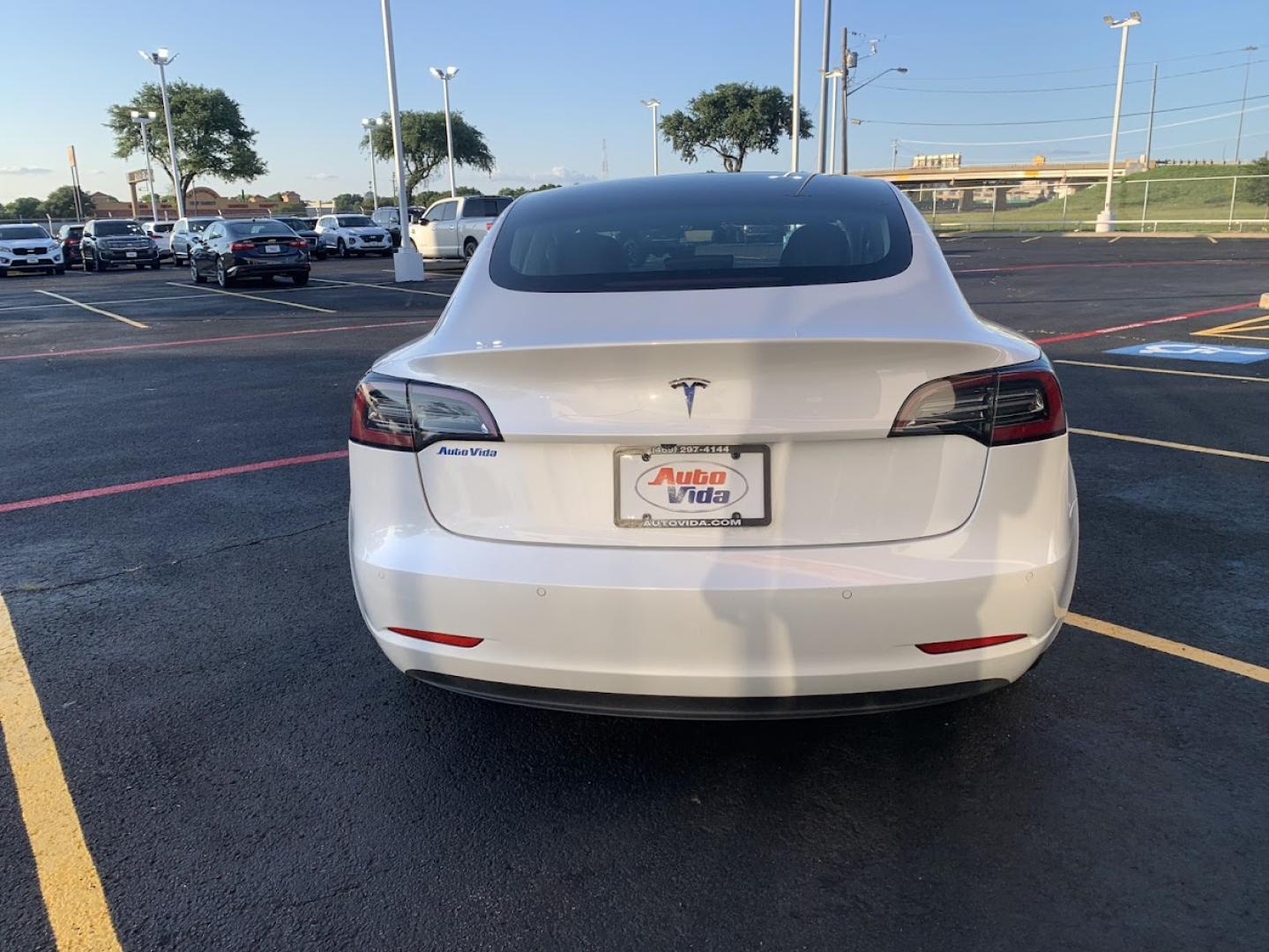 2019 WHITE Tesla Model 3 Base (5YJ3E1EA4KF) with an ELECTRIC engine, 1A transmission, located at 8640 E R L Thornton Fwy, Dallas, TX, 75228, (469) 297-4144, 32.794128, -96.693008 - Photo#4