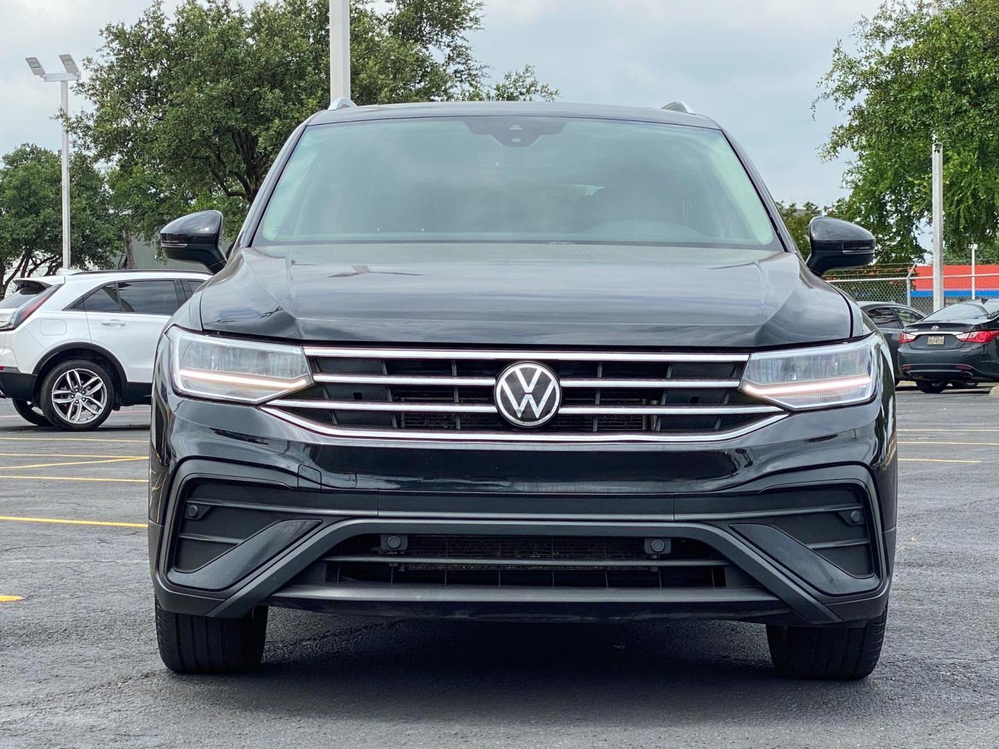 2022 BLACK Volkswagen Tiguan SE (3VV3B7AX8NM) with an 2.0L L4 DOHC 16V TURBO engine, 8A transmission, located at 8640 E R L Thornton Fwy, Dallas, TX, 75228, (469) 297-4144, 32.794128, -96.693008 - Photo#1