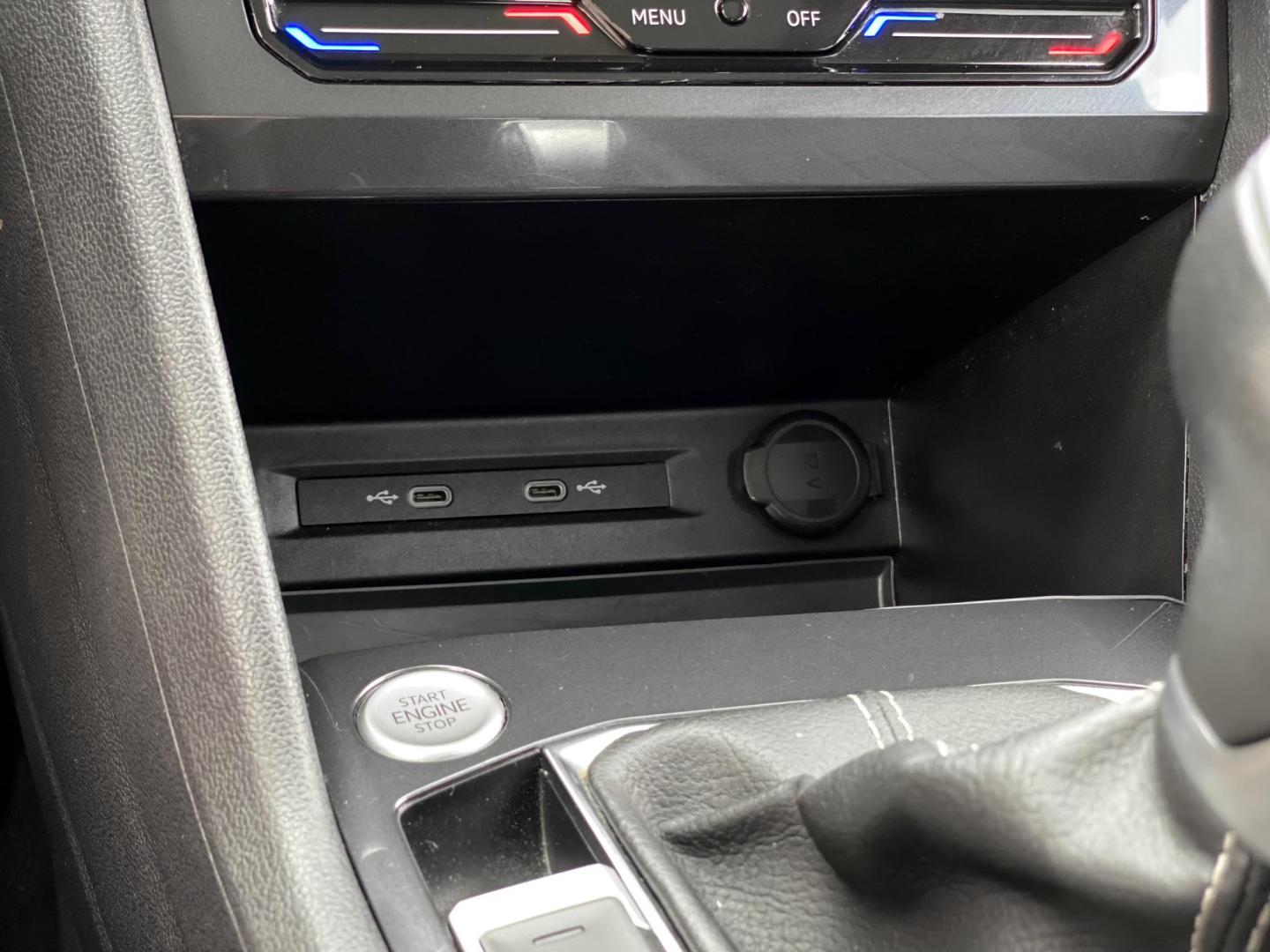2022 BLACK Volkswagen Tiguan SE (3VV3B7AX8NM) with an 2.0L L4 DOHC 16V TURBO engine, 8A transmission, located at 8640 E R L Thornton Fwy, Dallas, TX, 75228, (469) 297-4144, 32.794128, -96.693008 - Photo#23
