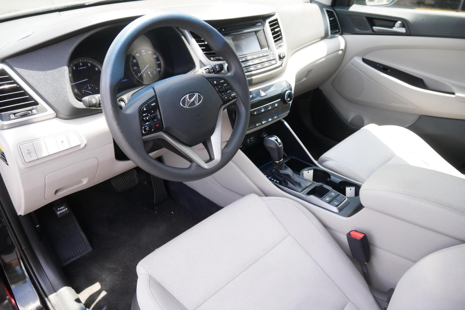 2017 BLACK Hyundai Tucson SE w/Preferred Package AWD (KM8J3CA4XHU) with an 2.0L L4 DOHC 16V engine, 6A transmission, located at 8640 E R L Thornton Fwy, Dallas, TX, 75228, (469) 297-4144, 32.794128, -96.693008 - Photo#8