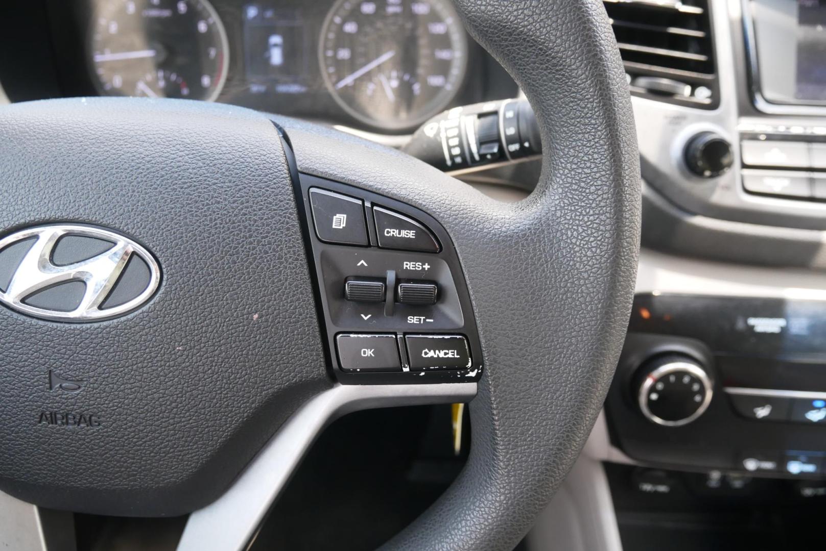 2017 BLACK Hyundai Tucson SE w/Preferred Package AWD (KM8J3CA4XHU) with an 2.0L L4 DOHC 16V engine, 6A transmission, located at 8640 E R L Thornton Fwy, Dallas, TX, 75228, (469) 297-4144, 32.794128, -96.693008 - Photo#17