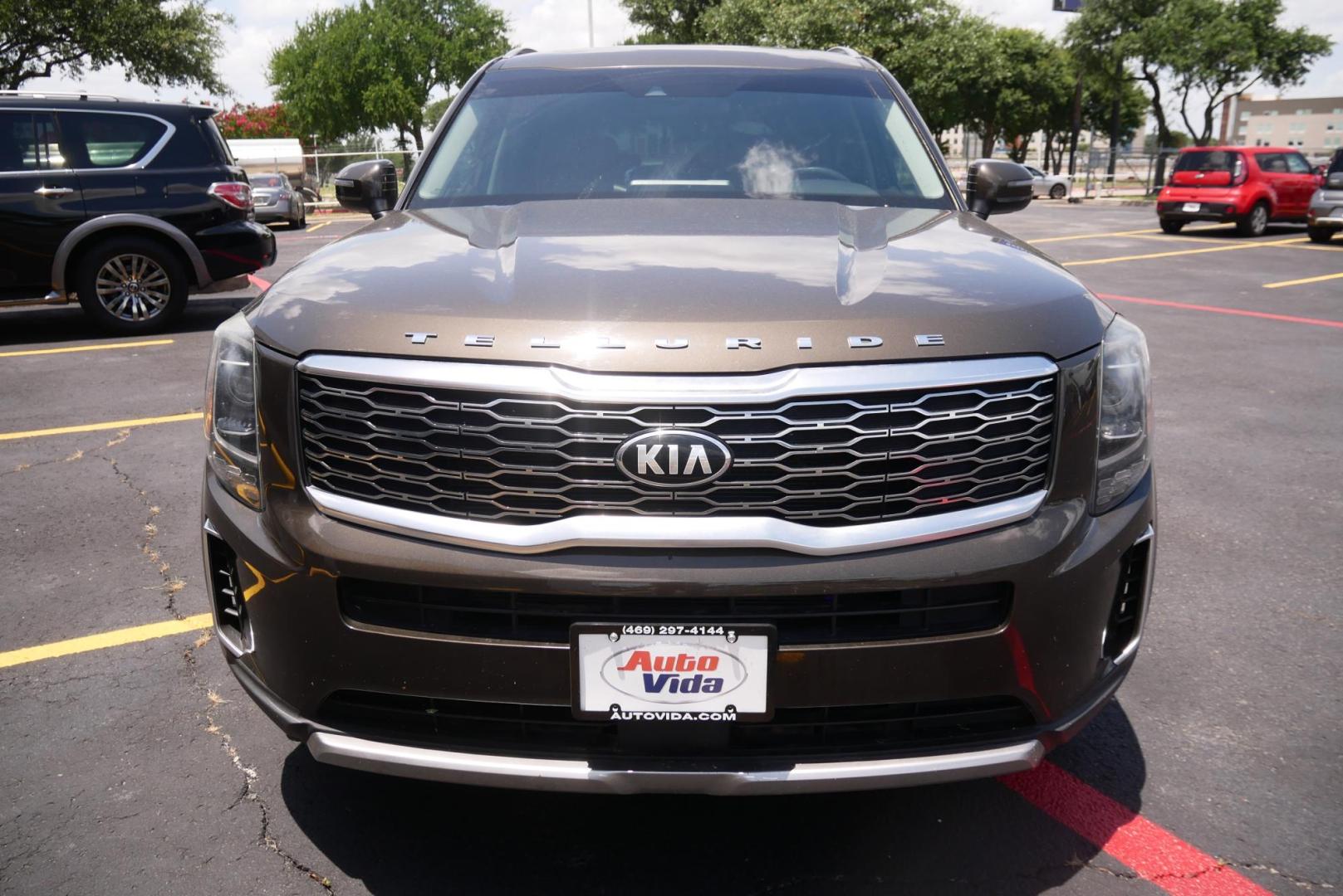 2020 GREEN Kia Telluride S (5XYP64HC1LG) with an 3.8L V6 DOHC 24V engine, 8A transmission, located at 8640 E R L Thornton Fwy, Dallas, TX, 75228, (469) 297-4144, 32.794128, -96.693008 - Photo#7