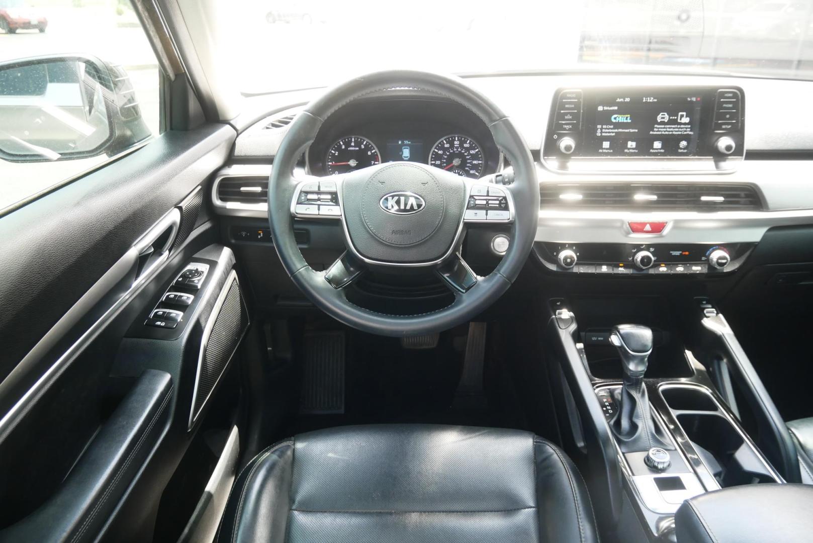 2020 GREEN Kia Telluride S (5XYP64HC1LG) with an 3.8L V6 DOHC 24V engine, 8A transmission, located at 8640 E R L Thornton Fwy, Dallas, TX, 75228, (469) 297-4144, 32.794128, -96.693008 - Photo#17