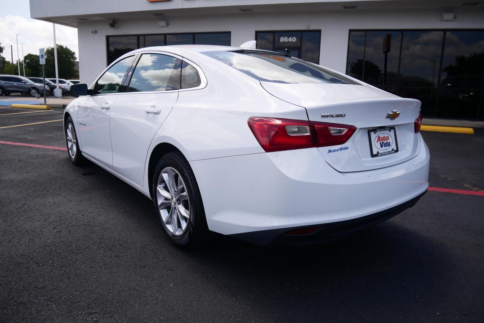 2023 WHITE Chevrolet Malibu 1LT (1G1ZD5ST7PF) with an 1.5L L4 DOHC 16V engine, 6A transmission, located at 8640 E R L Thornton Fwy, Dallas, TX, 75228, (469) 297-4144, 32.794128, -96.693008 - Photo#4