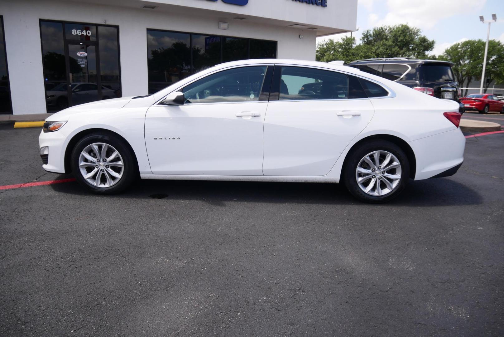2023 WHITE Chevrolet Malibu 1LT (1G1ZD5ST7PF) with an 1.5L L4 DOHC 16V engine, 6A transmission, located at 8640 E R L Thornton Fwy, Dallas, TX, 75228, (469) 297-4144, 32.794128, -96.693008 - Photo#5