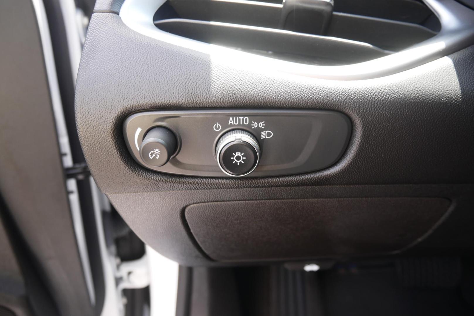 2023 WHITE Chevrolet Malibu 1LT (1G1ZD5ST7PF) with an 1.5L L4 DOHC 16V engine, 6A transmission, located at 8640 E R L Thornton Fwy, Dallas, TX, 75228, (469) 297-4144, 32.794128, -96.693008 - Photo#11